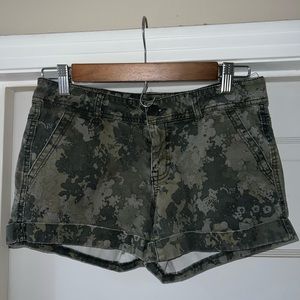 Aeropostale Camo Shorts Size 2